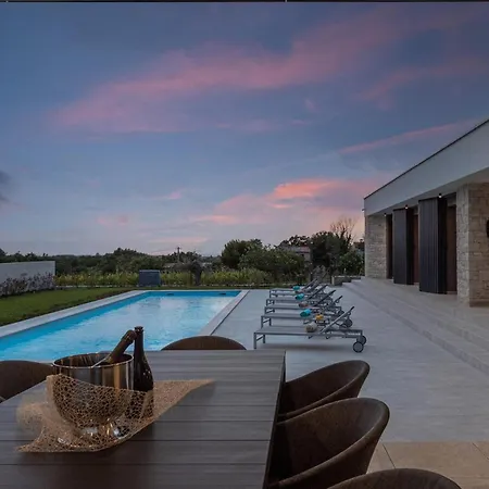 La Reina Дом отдыха *