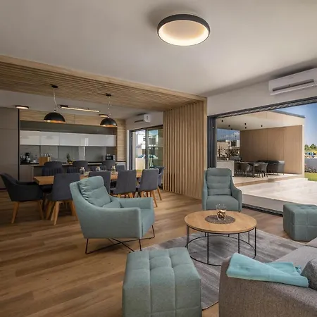 La Reina * Бртонигла